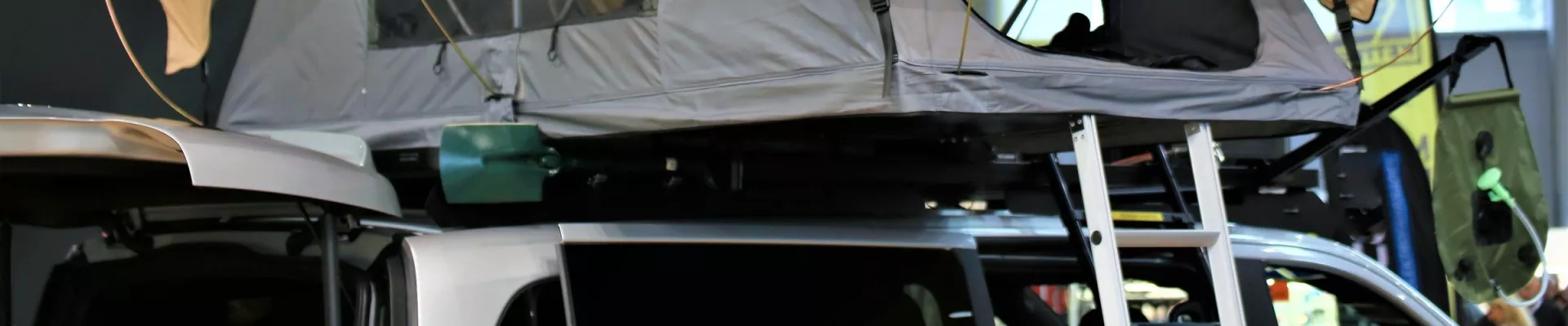 Come si comporta una tenda da tetto? - image